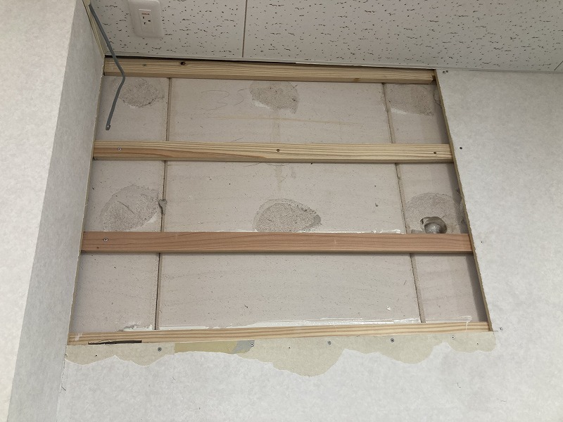 津市テナント:エアコン用下地工事